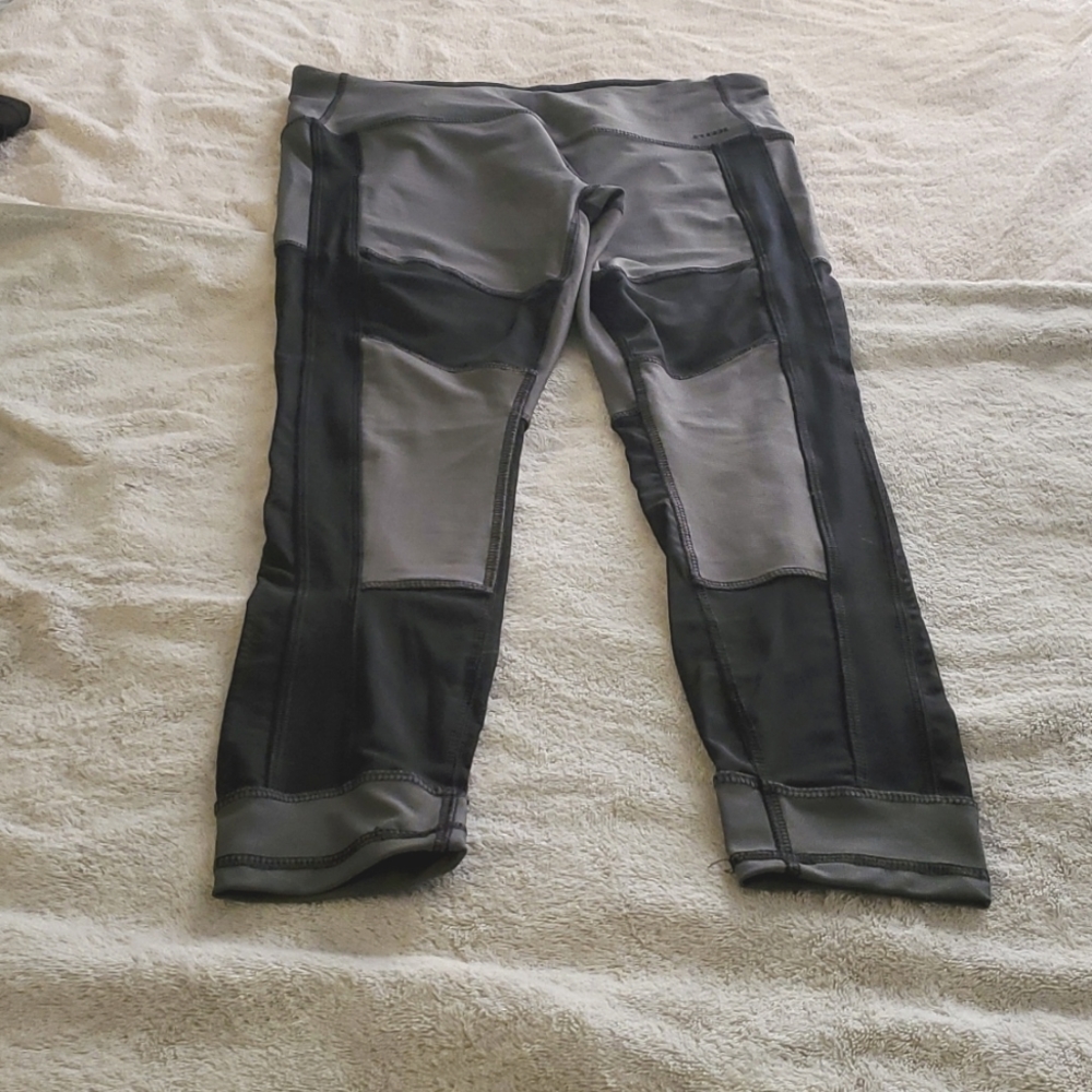 Reebok workout leggings